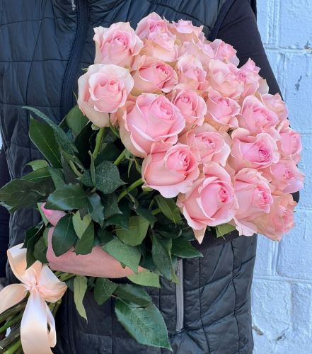 "Объятия"- букет из роз с доставкой на дом по Астрахани